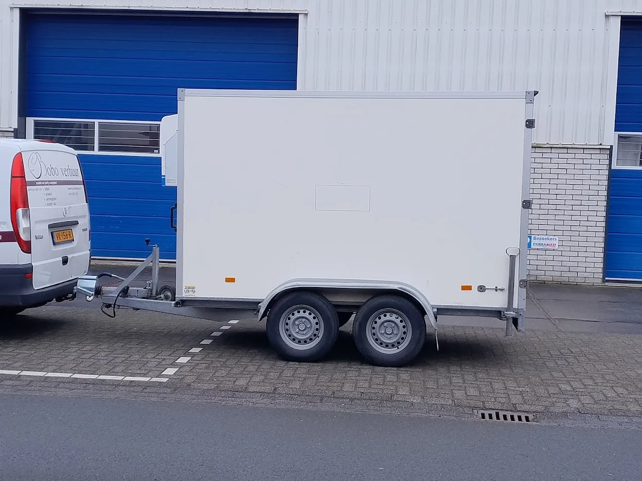 Koeltrailer ( aanhangwagen)