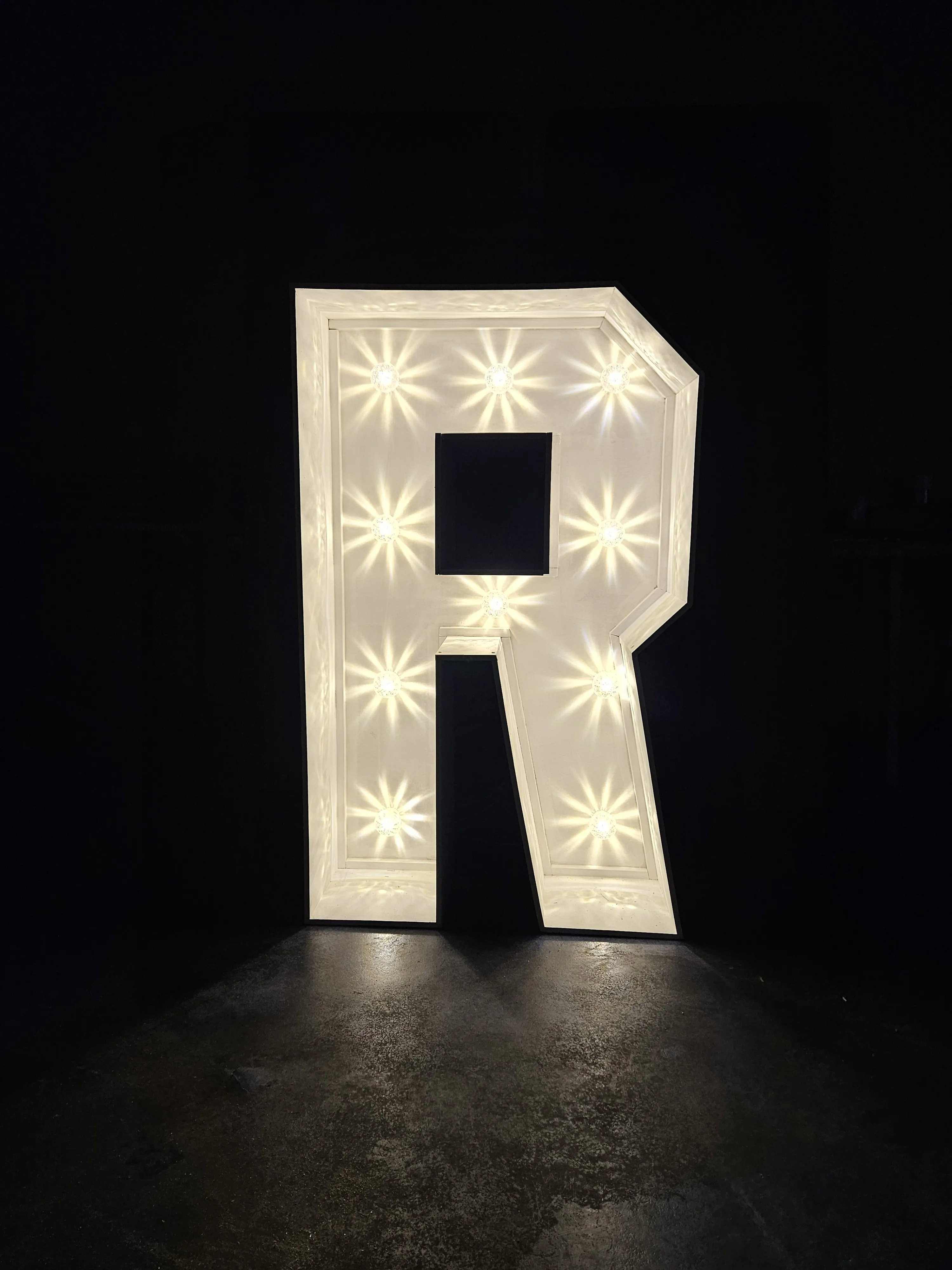 Letter r